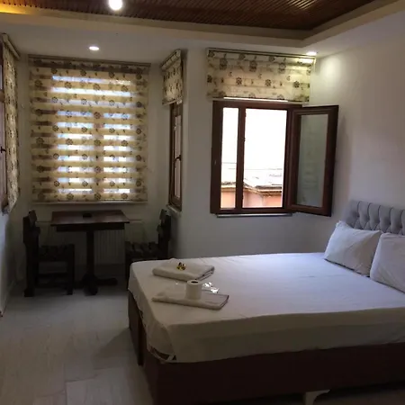 Oerge Suit Apart Hotel *