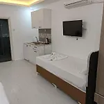 Oerge Suit Apart Hotell