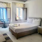 Oerge Suit Apart Hotell *